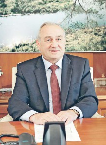 Поляков В.А. в кабинете - август 2015