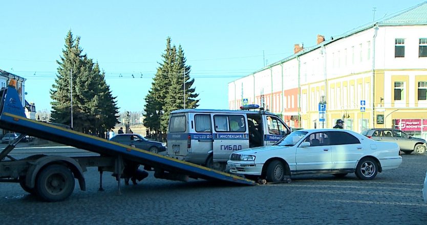 Со Стоялой в Рыбинске эвакуируют машины