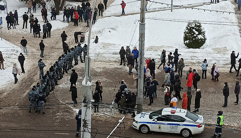 В Рыбинске на несогласованную акцию вышли 200 человек