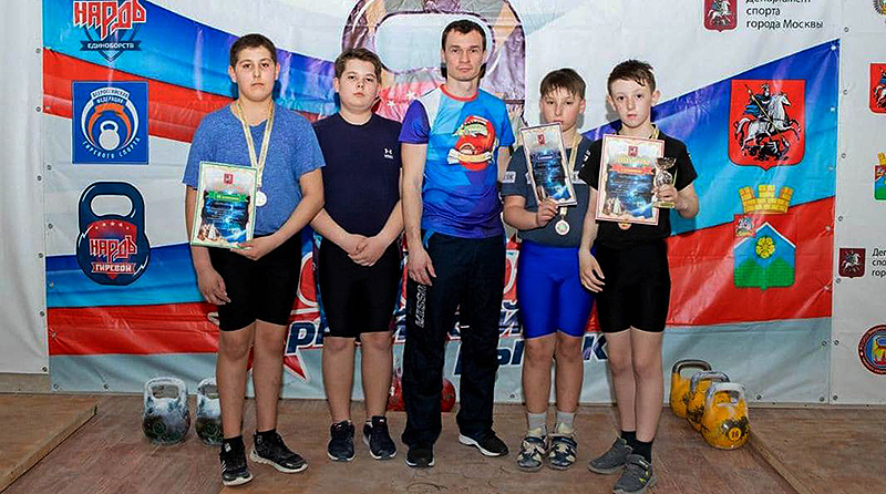 Рыбинские гиревики завоевали медали в Москве