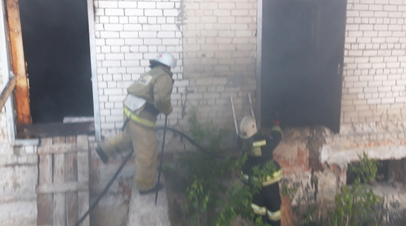 В Рыбинске горели недострой и гараж