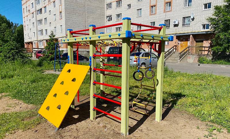 Во дворах Рыбинска появляются детские городки
