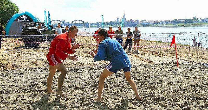 В Рыбинске состоялся турнир по пляжному самбо
