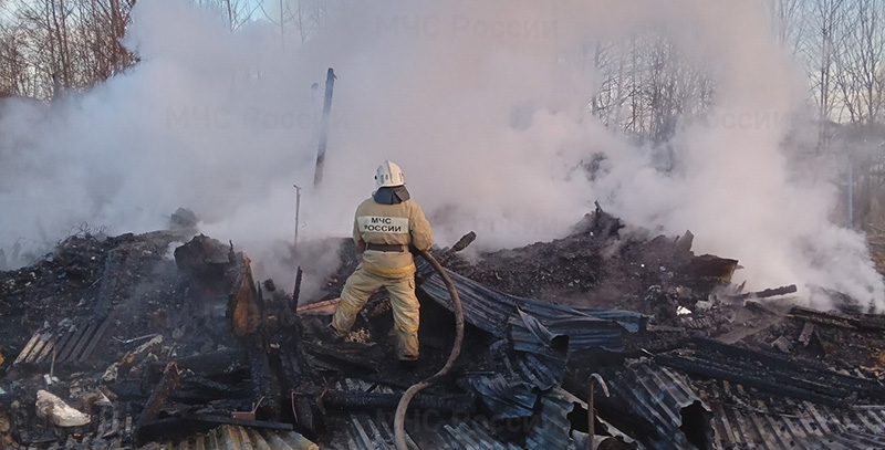 В Рыбинском районе сгорел жилой дом
