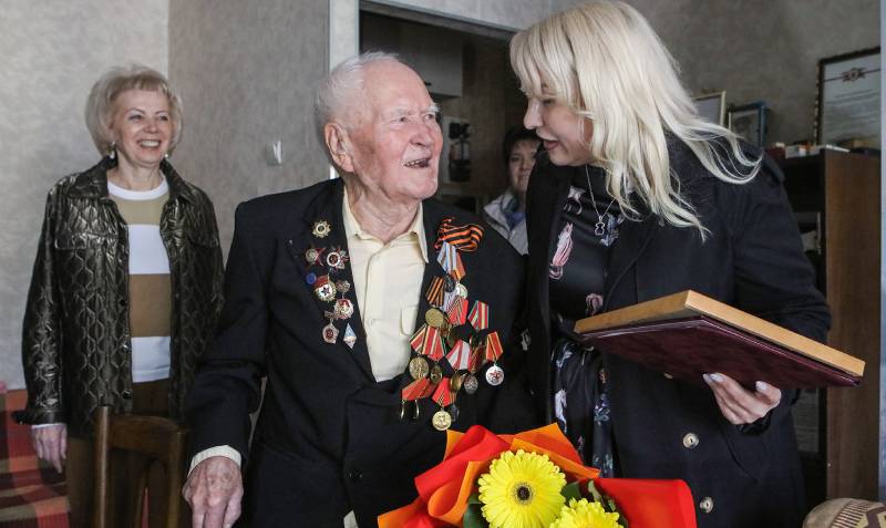 101-летие отмечает житель Рыбинска Александр Галасов