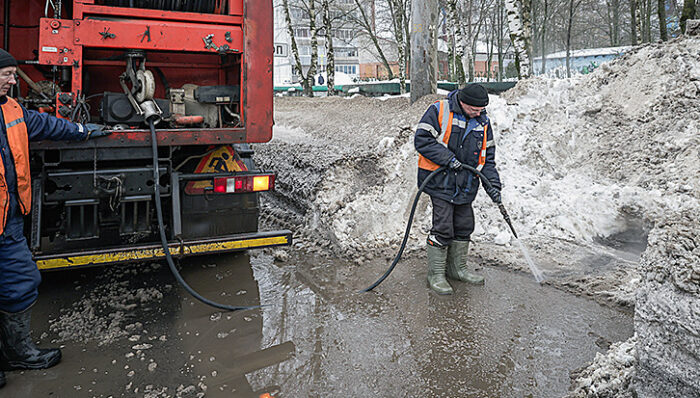 ливневки промывают