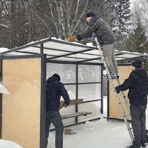 остановки снег