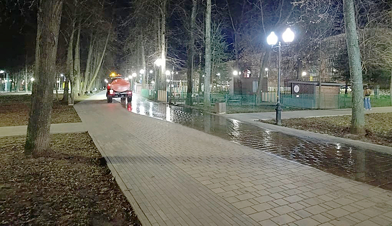 тротуары моют дэс субботник уборка