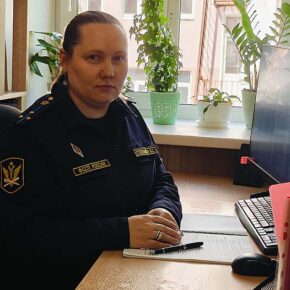 судебный пристав
