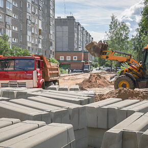 мира двор