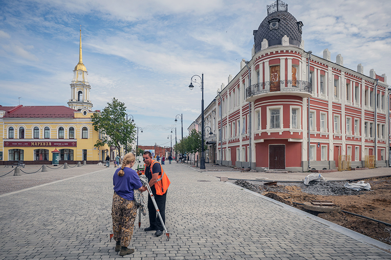 крестовая пешзона