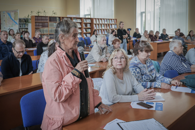 встреча с жителями в радуге