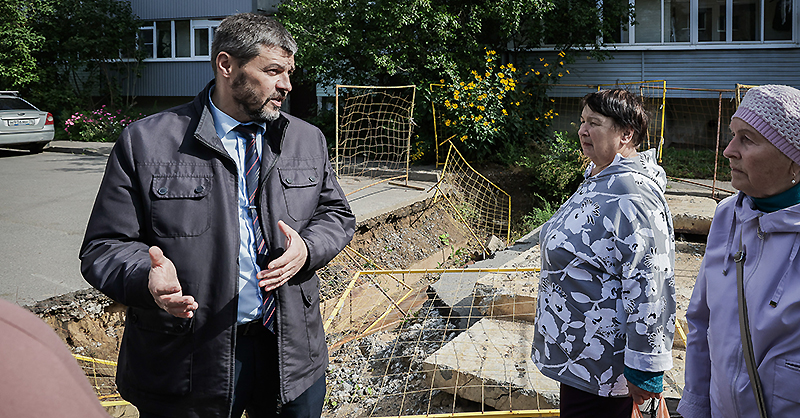 Рудаков с жителями
