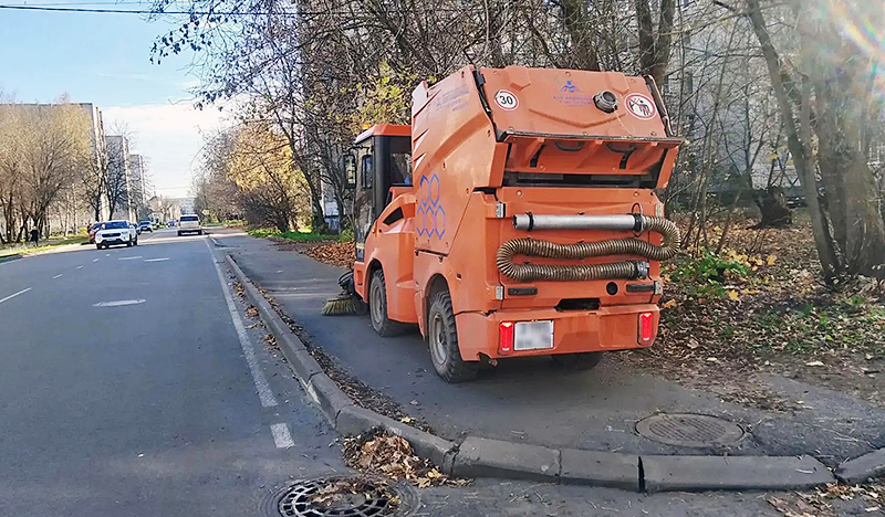 ДЭС уборка тротуар техника