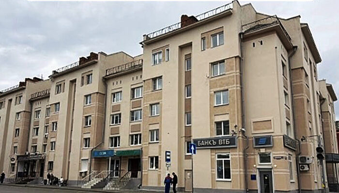 дом на крестовой