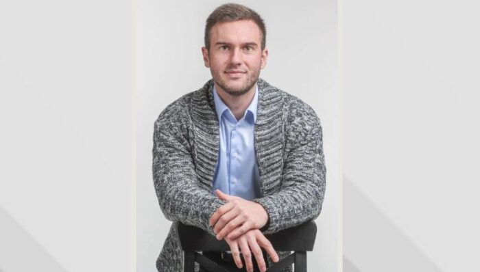 антон